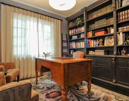 Custom Home Interiors (47)